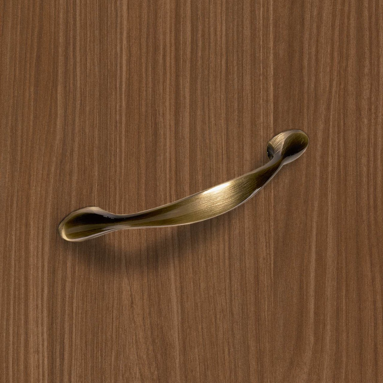 HETTICH Griff Haida, •–• 96, L 126 mm, B 13 mm, H 22 mm, Messing Optik antik gebürstet, 9113227 HETTICH Griff Haida, •–• 96, L 126 mm, B 13 mm, H 22 mm, Messing Optik antik gebürstet, 9113227