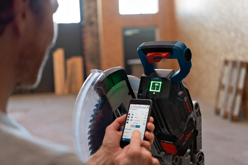 BOSCH Akku-Kapp- und Gehrungssäge BITURBO GCM18V-305 GDC