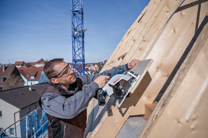 BOSCH Akku-Kreissäge GKS 18V-57-2, 2 x Akku ProCORE18V 5.5 Ah, Ladegerät, L-BOXX