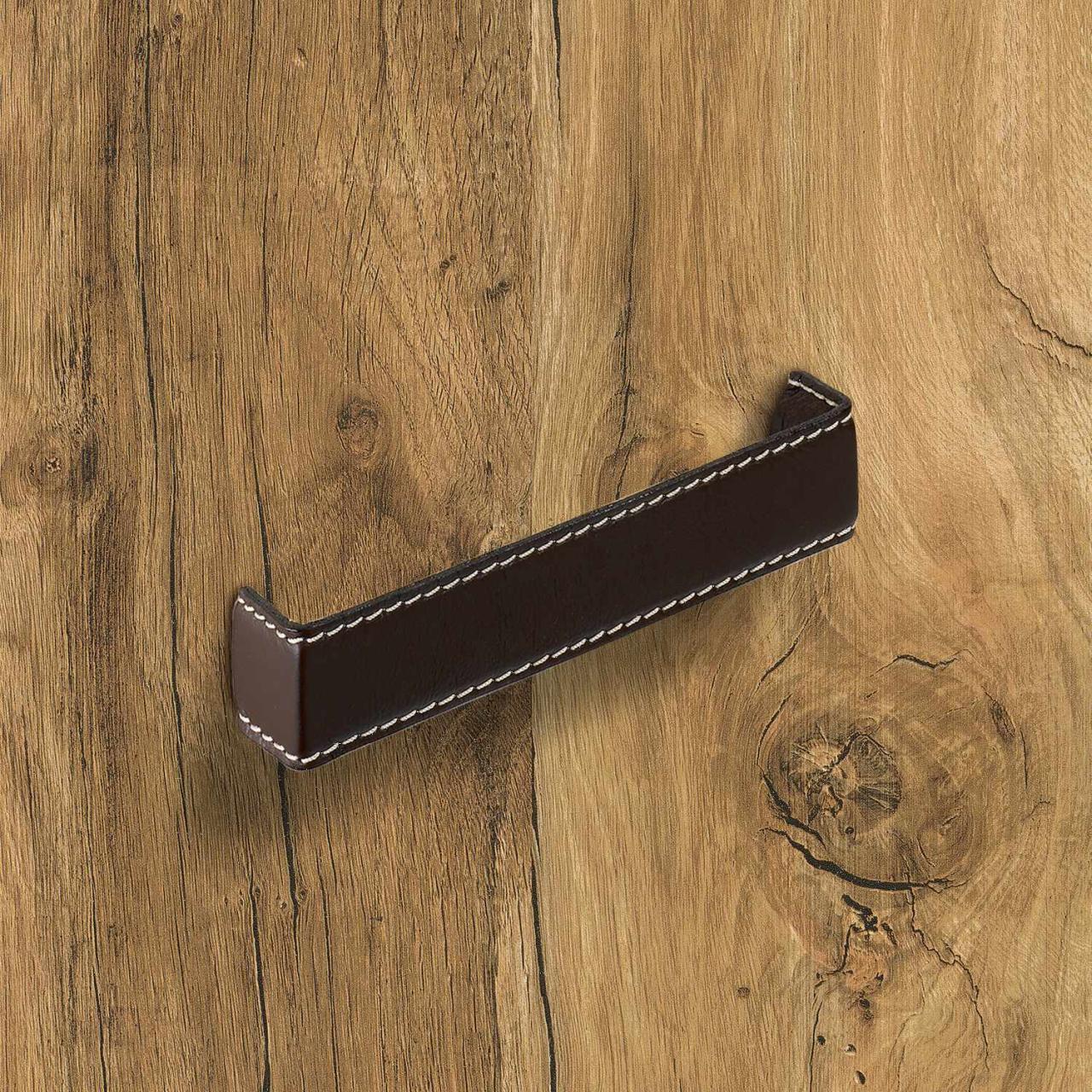 HETTICH Griff Dublina, •–• 160, L 168 mm, B 34 mm, H 30 mm, Leder dunkelbraun, 9113509 HETTICH Griff Dublina, •–• 160, L 168 mm, B 34 mm, H 30 mm, Leder dunkelbraun, 9113509