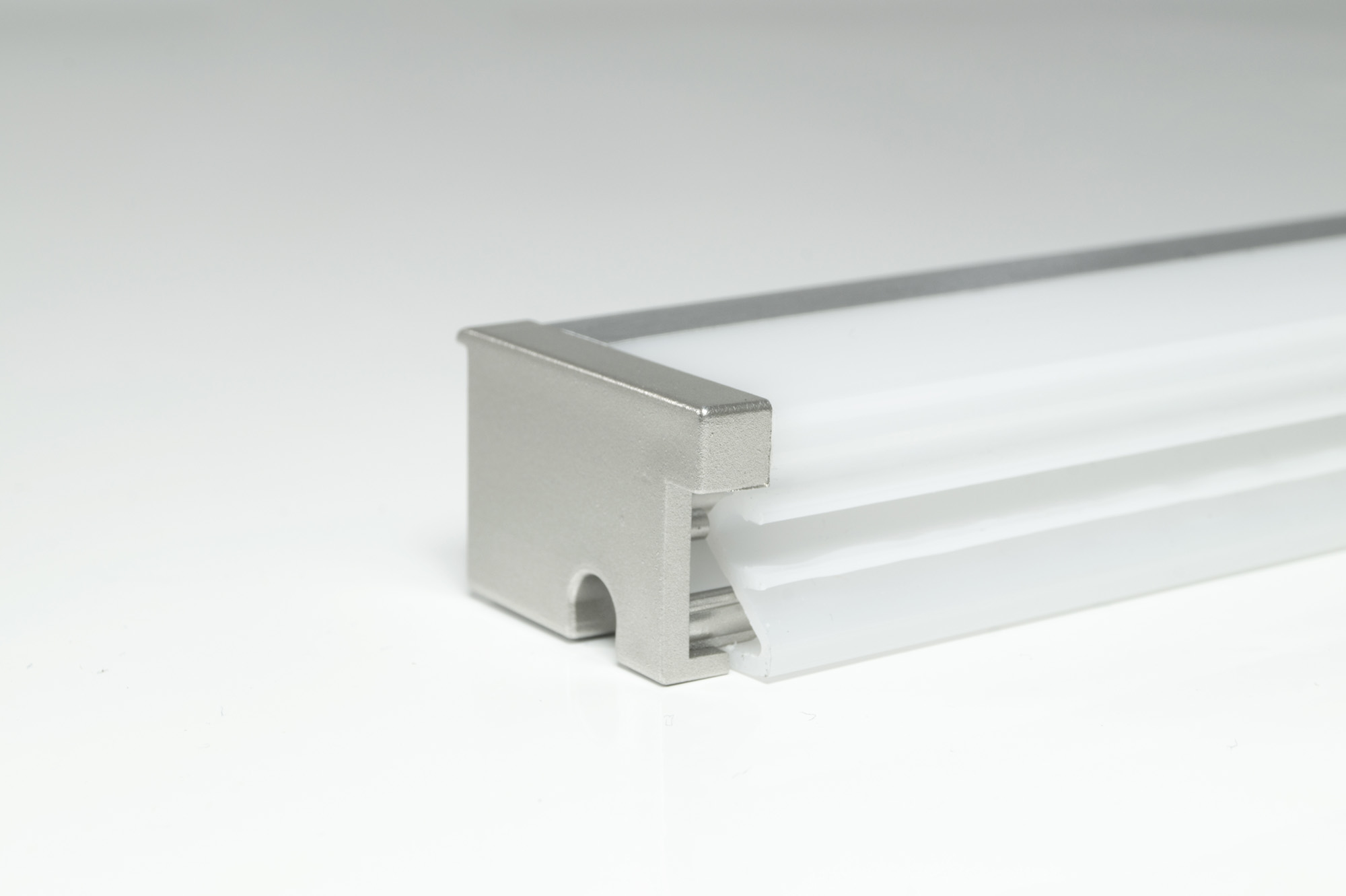 L&S Rückwandbeleuchtung Milano 12 V 2,7 W 367 mm Emotion ES
