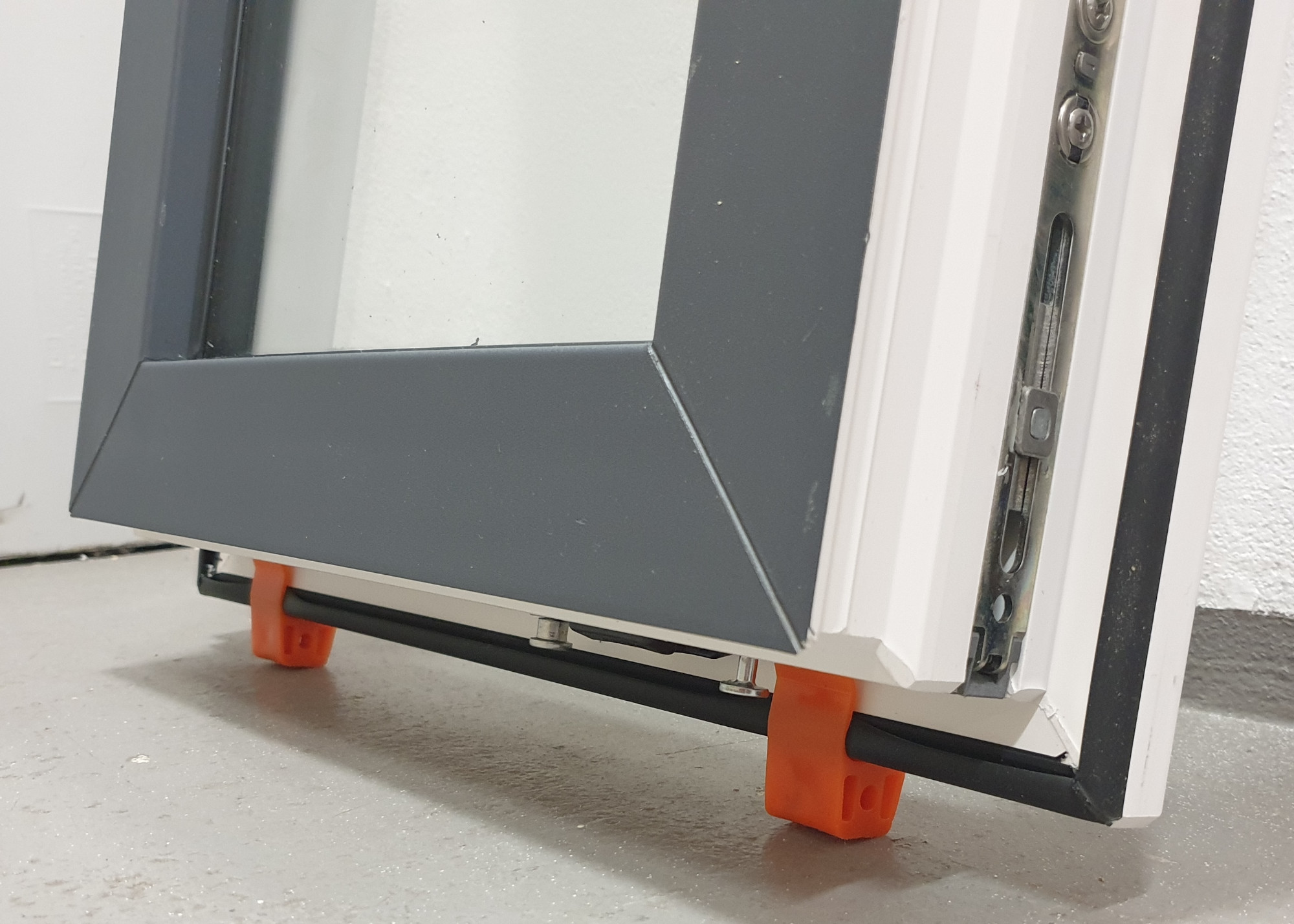 CLIPSI Fensterflügelschutz in Clipsdose 16mm - 96 Stück