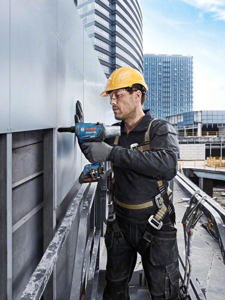 BOSCH Akku-Nietpistole GRG 18V-16 C: 2 Akkus ProCORE18V 4,0Ah, L-BOXX BOSCH Akku-Nietpistole GRG 18V-16 C: 2 Akkus ProCORE18V 4,0Ah, L-BOXX