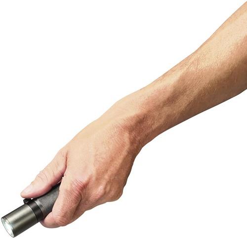 SCANGRIP LED-Taschenlampe FLASH 300 300 lm 3xAAA Batterien 100m SCANGRIP