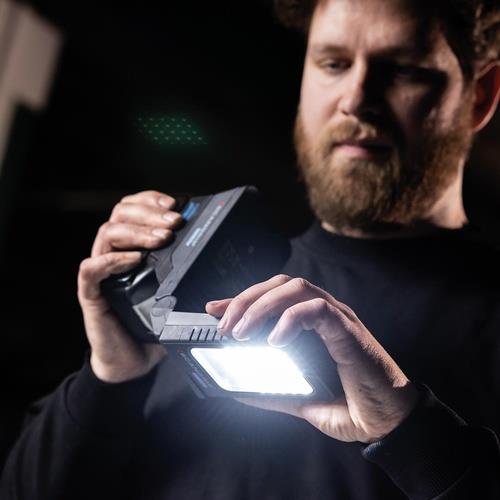 SCANGRIP LED-Strahler BASIC CONNECT 97 W 1000 lm 5,2 Ah 18 V IP30 SCANGRIP SCANGRIP LED-Strahler BASIC CONNECT 97 W 1000 lm 5,2 Ah 18 V IP30 SCANGRIP
