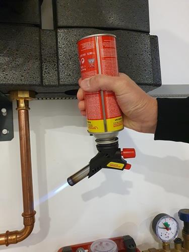 ROTHENBERGER Lötlampe Kit RS 220 m.Gaskartusche 73 g/h 1,0 kW ROTHENBERGER ROTHENBERGER Lötlampe Kit RS 220 m.Gaskartusche 73 g/h 1,0 kW ROTHENBERGER