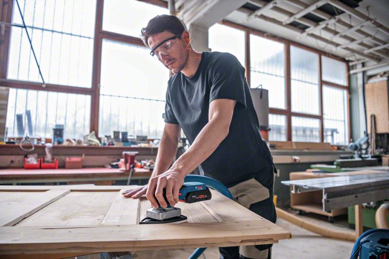 BOSCH Akku-Schwingschleifer GSS 18V-13 in L-BOXX BOSCH Akku-Schwingschleifer GSS 18V-13 in L-BOXX