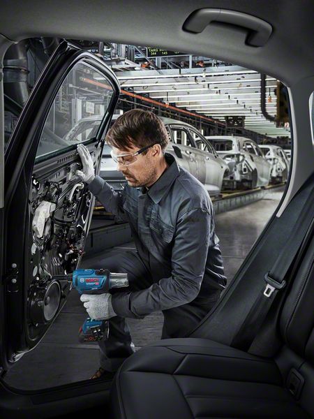 BOSCH Akku-Nietpistole GRG 18V-16 C: 2 Akkus ProCORE18V 4,0Ah, L-BOXX BOSCH Akku-Nietpistole GRG 18V-16 C: 2 Akkus ProCORE18V 4,0Ah, L-BOXX