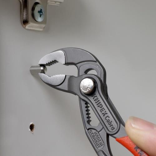 KNIPEX Wasserpumpenzange Cobra® L.125mm Spann-W.27mm pol.Ku.-Überzug KNIPEX KNIPEX Wasserpumpenzange Cobra® L.125mm Spann-W.27mm pol.Ku.-Überzug KNIPEX