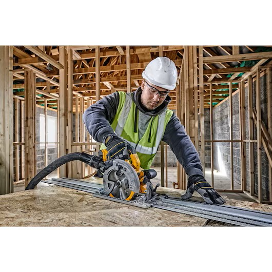 DEWALT 18 Volt Akku-Handkreissäge (Basisversion) DCS572NT-XJ