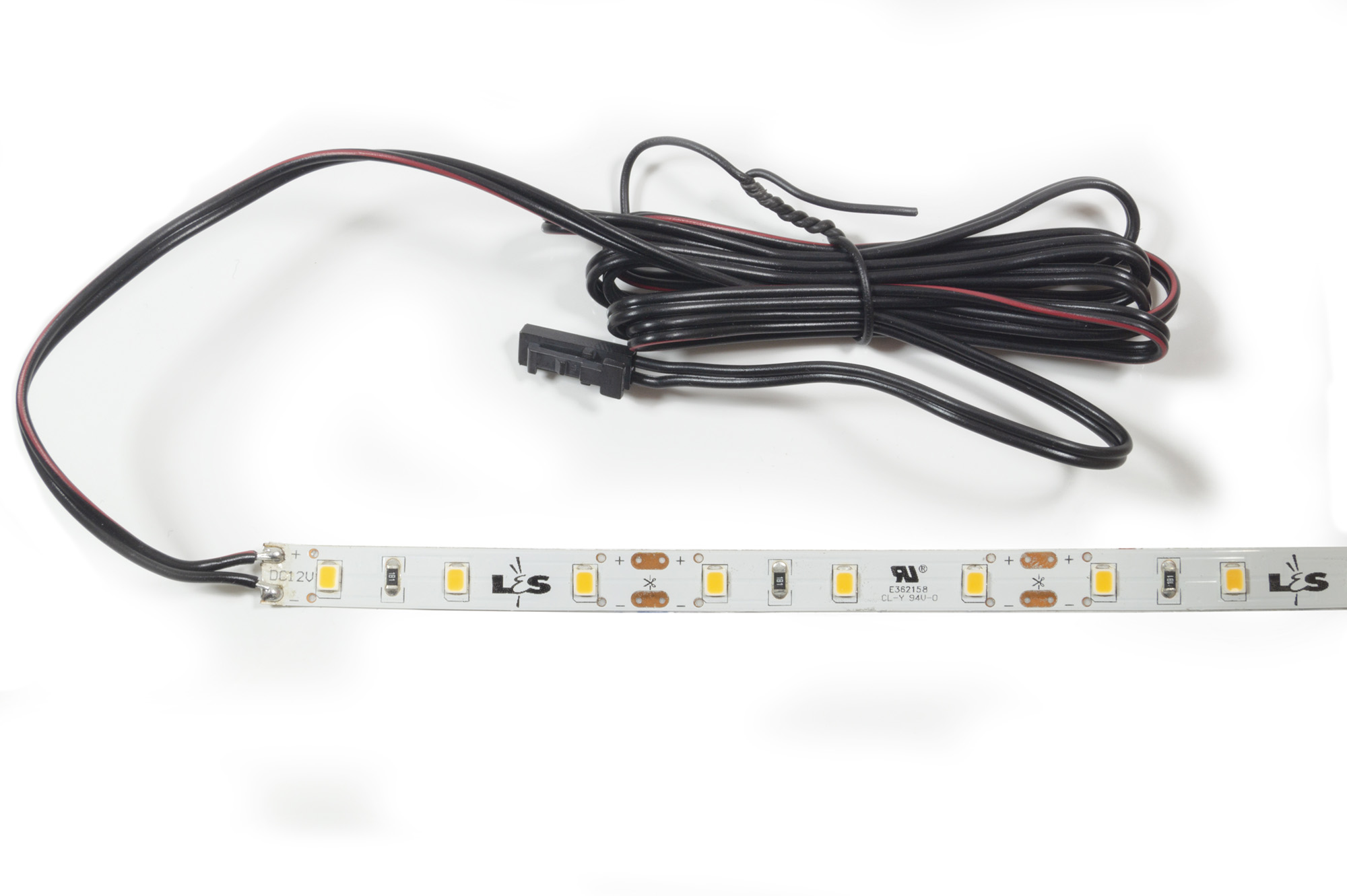 L&S LED-Band 60LEDs/m (2835), 6200K, 3/50mm, 12VDC, 4,8W/m, 8mmx5m, IP20, white PC, Tudo 1,8m Zul
