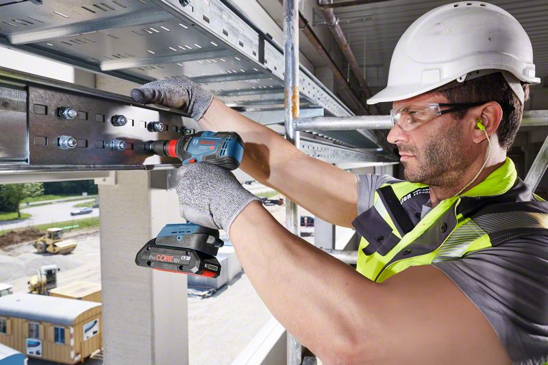 BOSCH Akku-Drehschlagschrauber GDX 18V-200 mit 2x Akku GBA 18V 4.0Ah in L-Case BOSCH Akku-Drehschlagschrauber GDX 18V-200 mit 2x Akku GBA 18V 4.0Ah in L-Case