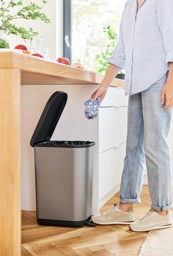 Tretabfallsammler RIBO 35 l H513xT285 mm ROTHO