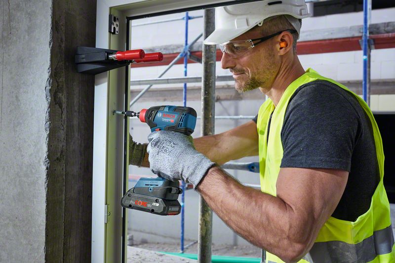 BOSCH Akku-Drehschlagschrauber GDX 18V-200 in L-BOXX BOSCH Akku-Drehschlagschrauber GDX 18V-200 in L-BOXX