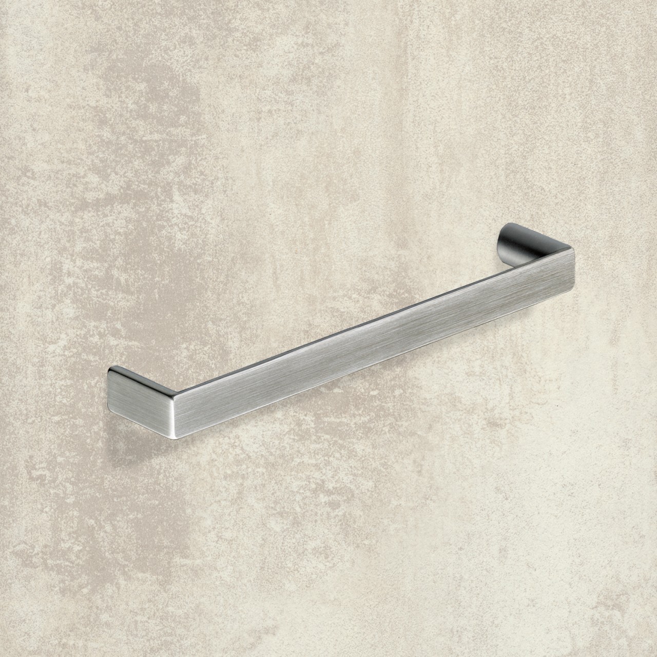 HETTICH Griff Baldone, •–• 128, L 136 mm, B 11 mm, H 26 mm, Edelstahl Optik gebürstet, 9995481 HETTICH Griff Baldone, •–• 128, L 136 mm, B 11 mm, H 26 mm, Edelstahl Optik gebürstet, 9995481