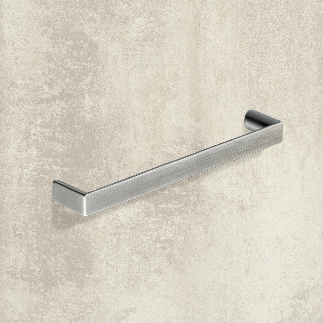 HETTICH Griff Baldone, •–• 128, L 136 mm, B 11 mm, H 26 mm, Edelstahl Optik gebürstet, 9995481