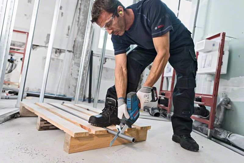 BOSCH Akku-Säbelsäge GSA 18 V-LI C, Solo Version, L-BOXX BOSCH Akku-Säbelsäge GSA 18 V-LI C, Solo Version, L-BOXX