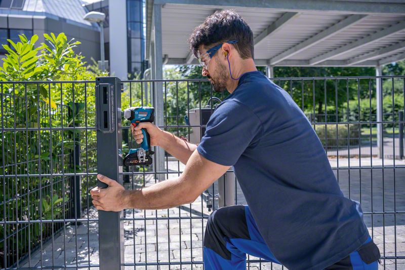 BOSCH Akku-Drehschlagschrauber GDS 18V-330 HC, L-BOXX 136, 2 x Akku ProCORE18V 4.0Ah BOSCH Akku-Drehschlagschrauber GDS 18V-330 HC, L-BOXX 136, 2 x Akku ProCORE18V 4.0Ah