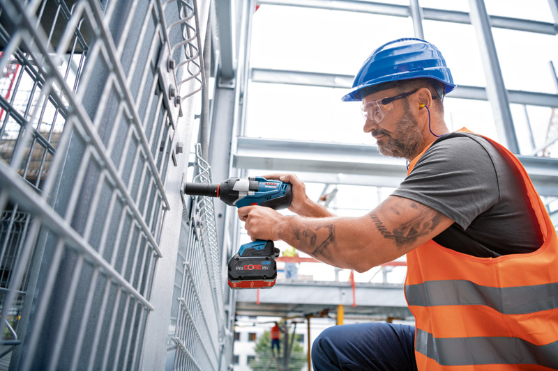 BOSCH Akku-Drehschlagschrauber GDS 18V-1000 in L-BOXX