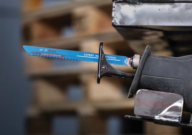 BOSCH EXPERT ‘Hard Nail Pallets’ S 1122 CHM Säbelsägeblatt, 1 Stück. Für Säbelsägen