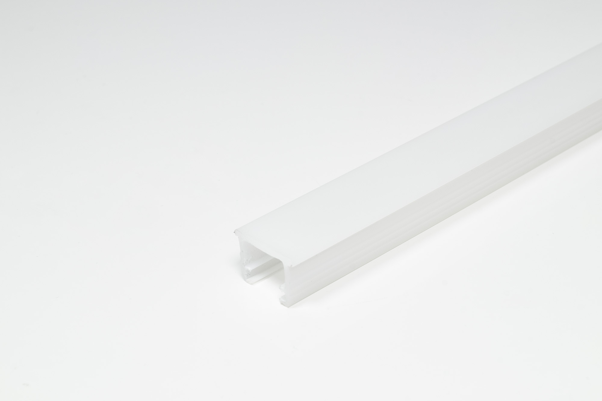 L&S LED Nutprofil, 15,5x9,5mm, L=2350mm, Kunststoff opal