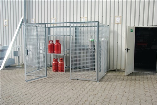 BAUER Gasflaschencontainer B1085xT2100xH2180mm verz.m.Dach m.Flügeltor