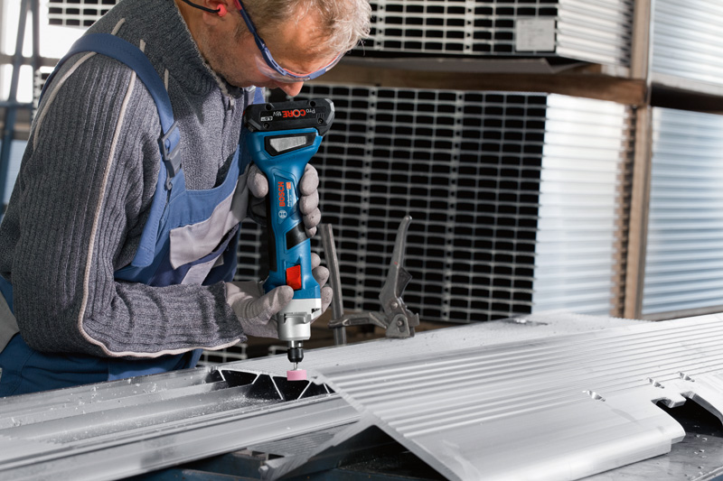 BOSCH Akku-Geradschleifer GGS 18V-20 in L-BOXX