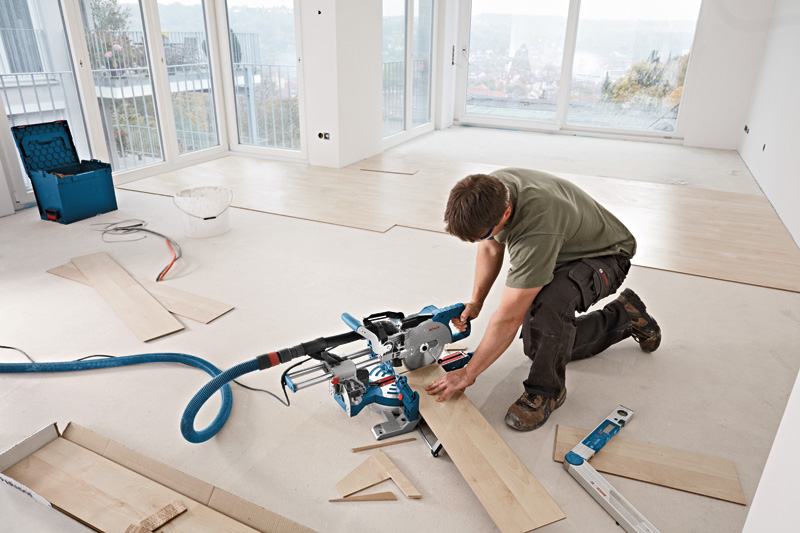 BOSCH Paneelsäge GCM 8 SJL, mit Kreissägeblatt 216 x 30 mm