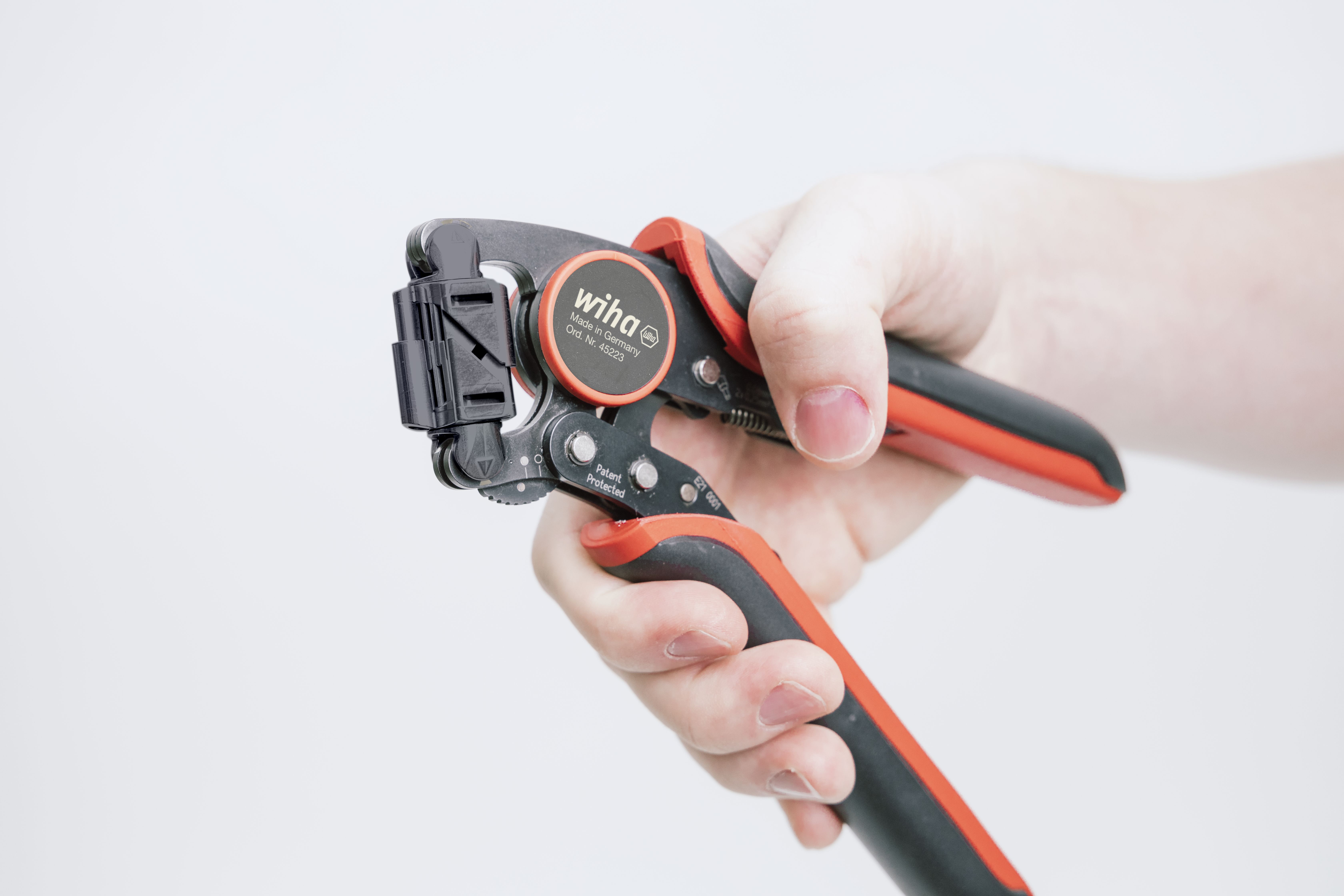 Wiha Crimpwerkzeug automatisch für Aderendhülsen Vierkant-Pressung mit drehbarem Crimpkopf 193 mm, 0.08 - 16 (45223)