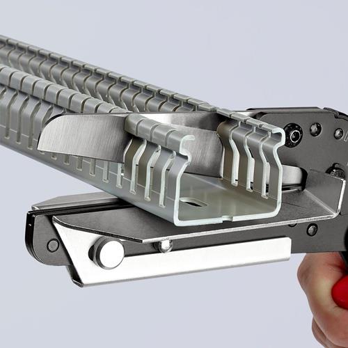 KNIPEX Kunststoffschere max.4mm Kabelkanälen KNIPEX