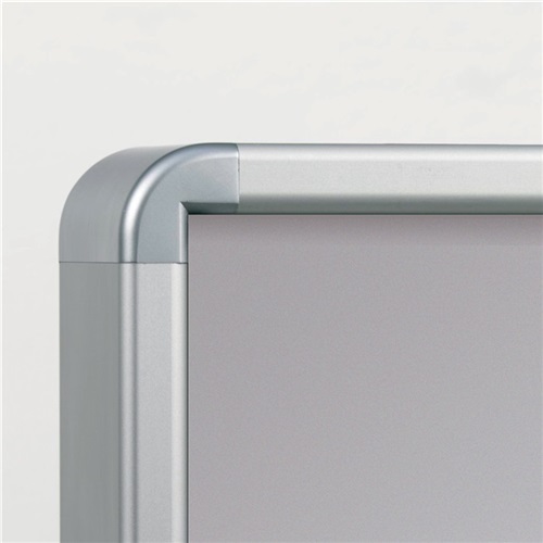 Schiebetürschaukasten