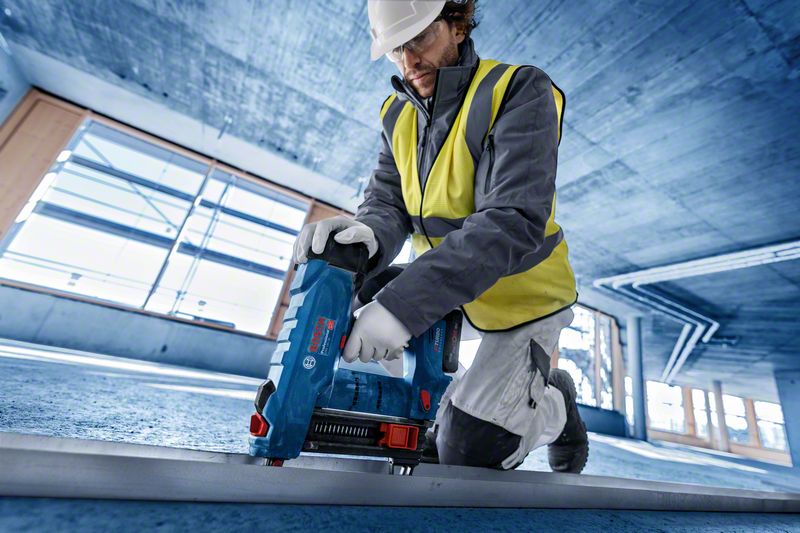 BOSCH Akku-Betonnagler GNB 18V-38, 2 x Akku ProCORE18V 4.0Ah, XL-BOXX