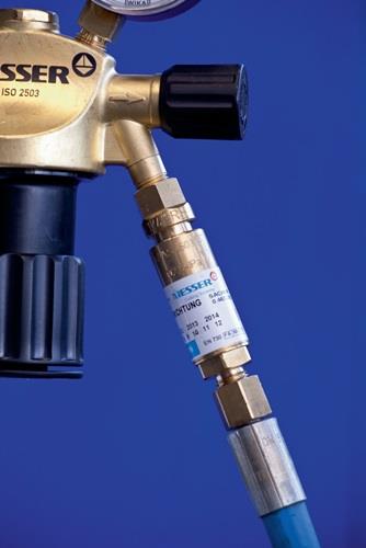 MESSER-CUTTING Flaschendruckminderer CONSTANT 2000 Sauerstoff 300bar W30x2-D.17.3/18.3