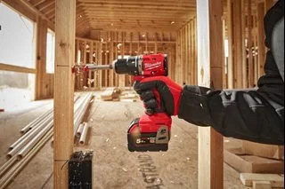 MILWAUKEE M18™ BÜRSTENLOSER AKKU-SCHLAGBOHRSCHRAUBER M18 BLPDRC-422C