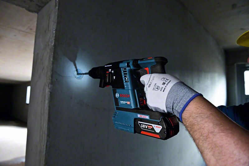 BOSCH Akku-Bohrhammer mit SDS plus GBH 18V-26, Solo Version, L-BOXX