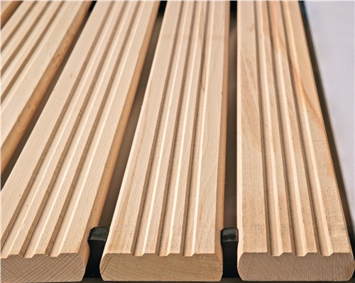 Holzlaufrost