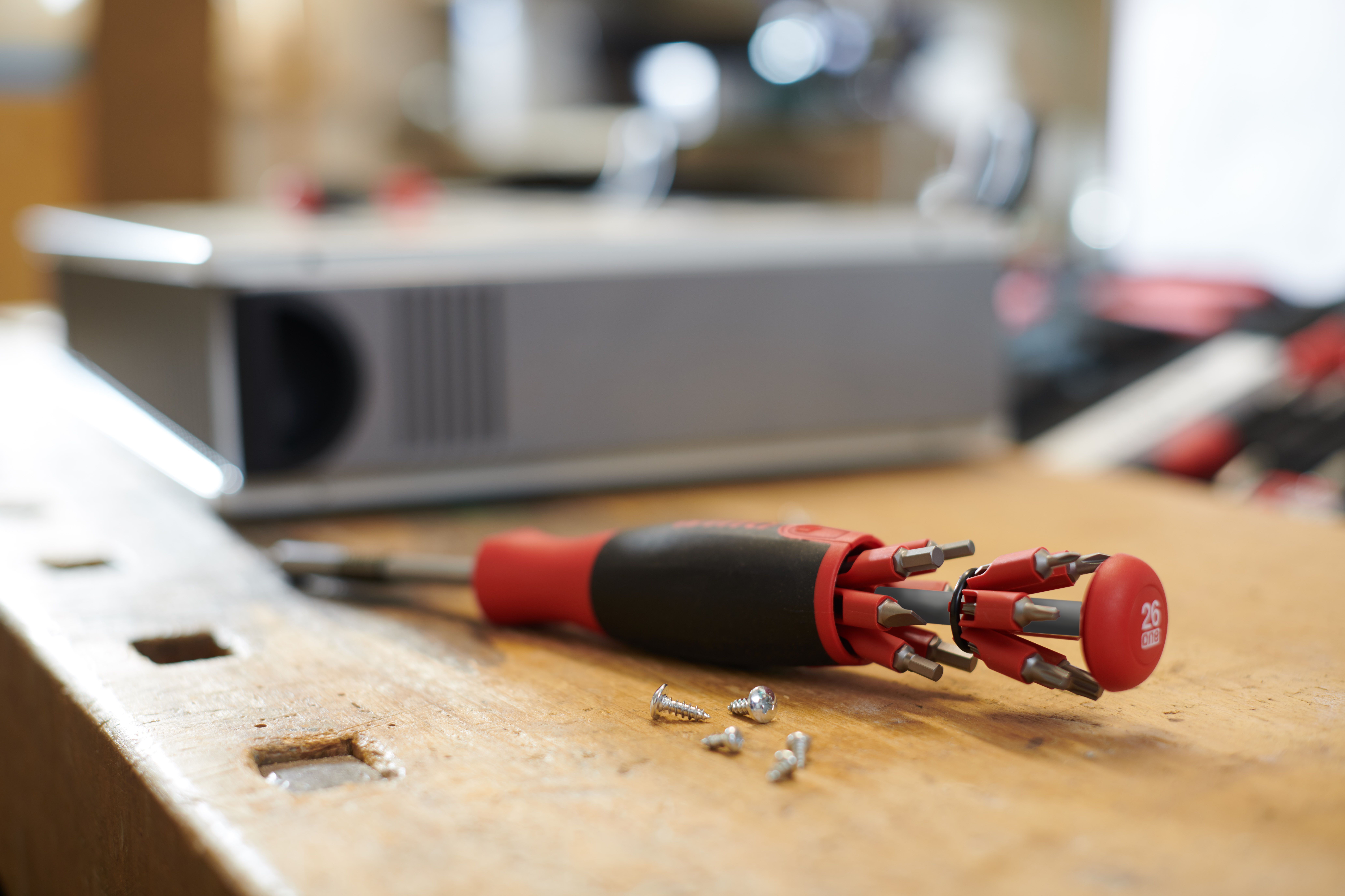 Wiha Schraubendreher mit Bit Magazin LiftUp 26one® gemischt mit 13 Doppelbits (43895)