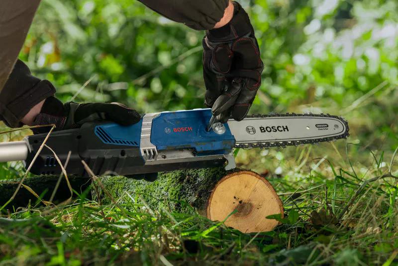 BOSCH Akku-Teleskop-Hochentaster GKE 18V-25 TP