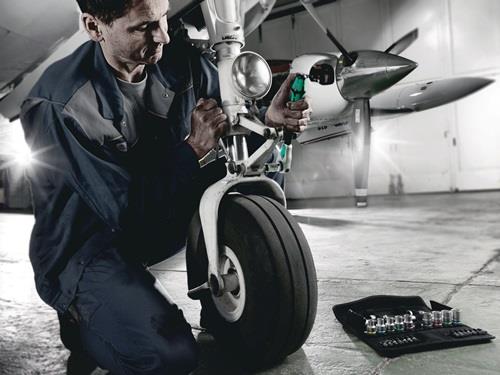 WERA Steckschlüsseleinsatz 8790 HMC Außen-6-kant SW17mm L.37mm 4-kt1/2Zoll CV verchr.