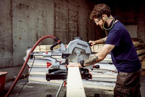 METABO Kapp- u.Gehrungssäge KGS 305 M 305x110mm 1600 W 3700min-¹ 305x30mm METABO METABO Kapp- u.Gehrungssäge KGS 305 M 305x110mm 1600 W 3700min-¹ 305x30mm METABO