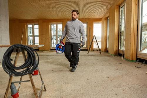 BRENNENSTUHL Drehstromkabeltrommel Garant 30m Gummi-Neopren 2mm² 300mm 3