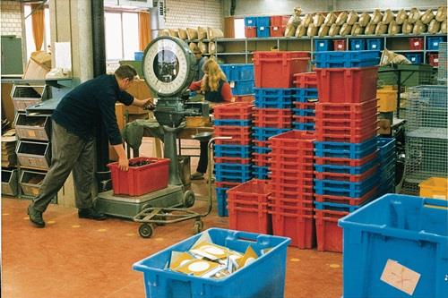 Nordwest Drehstapelbehälter PP rot L300xB200xH150mm
