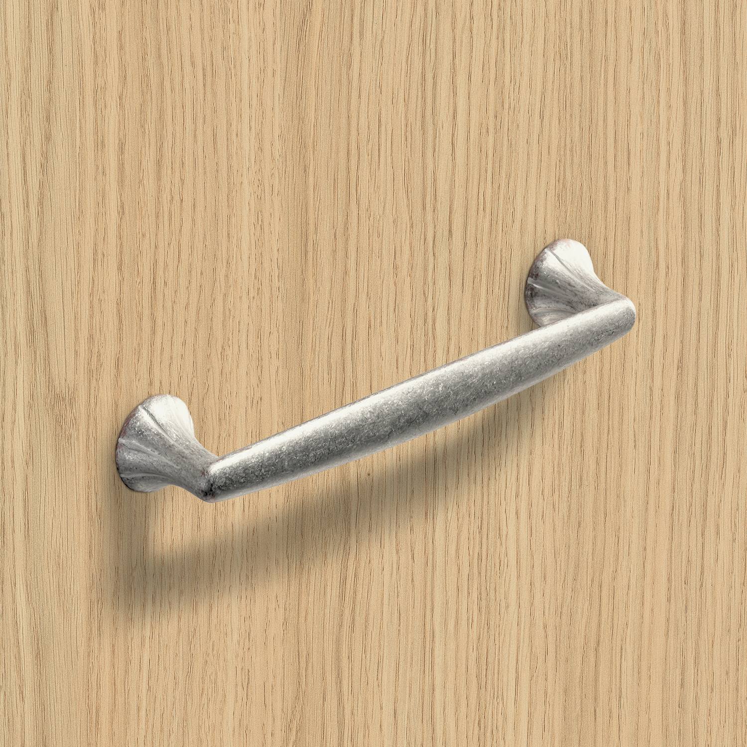 HETTICH Griff Salacia, •–• 128, L 151 mm, B 23 mm, H 30 mm, Silber Optik antik, 9112594 HETTICH Griff Salacia, •–• 128, L 151 mm, B 23 mm, H 30 mm, Silber Optik antik, 9112594