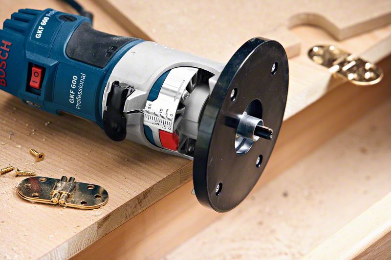 BOSCH Kantenfräse GKF 600, mit Handwerkerkoffer