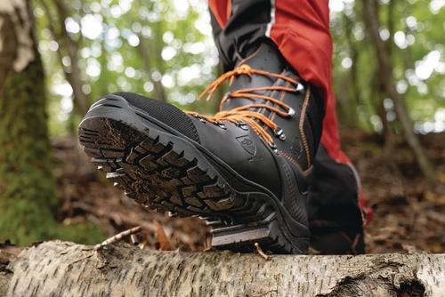 SOLIDUR Forstsicherheitsstiefel KAILASH Gr.42 schwarz/orange GlattlederS3 HRO CI HI SRC SOLIDUR Forstsicherheitsstiefel KAILASH Gr.42 schwarz/orange GlattlederS3 HRO CI HI SRC