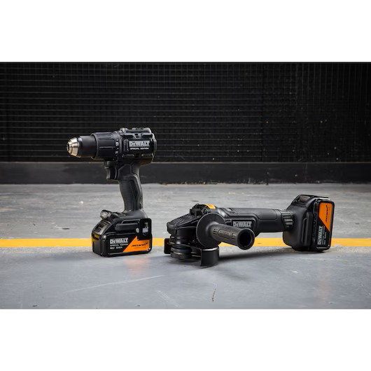 DEWALT® x McLaren F1 Team 18V XR® Brushless Twin Power Kit – 2×5Ah Akkus