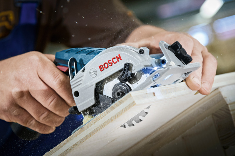 BOSCH Akku-Kreissäge GKS 12V-26, mit 2 x 3.0 Ah Li-Ion Akku, L-BOXX