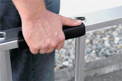 GÜNZBURGER Stufenstehleiter 6 Stufen Alu.Gesamt-H.2050mm m.ergo-pad-Griffzone MUNK