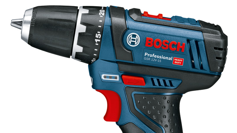 BOSCH Akku Starter-Set: 1 x GBA 12 Volt, 2.0 Ah, 1 x GBA 12 Volt, 4.0 Ah, GAL 12V-40